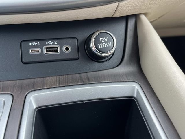Used 2023  Nissan Platinum image 37