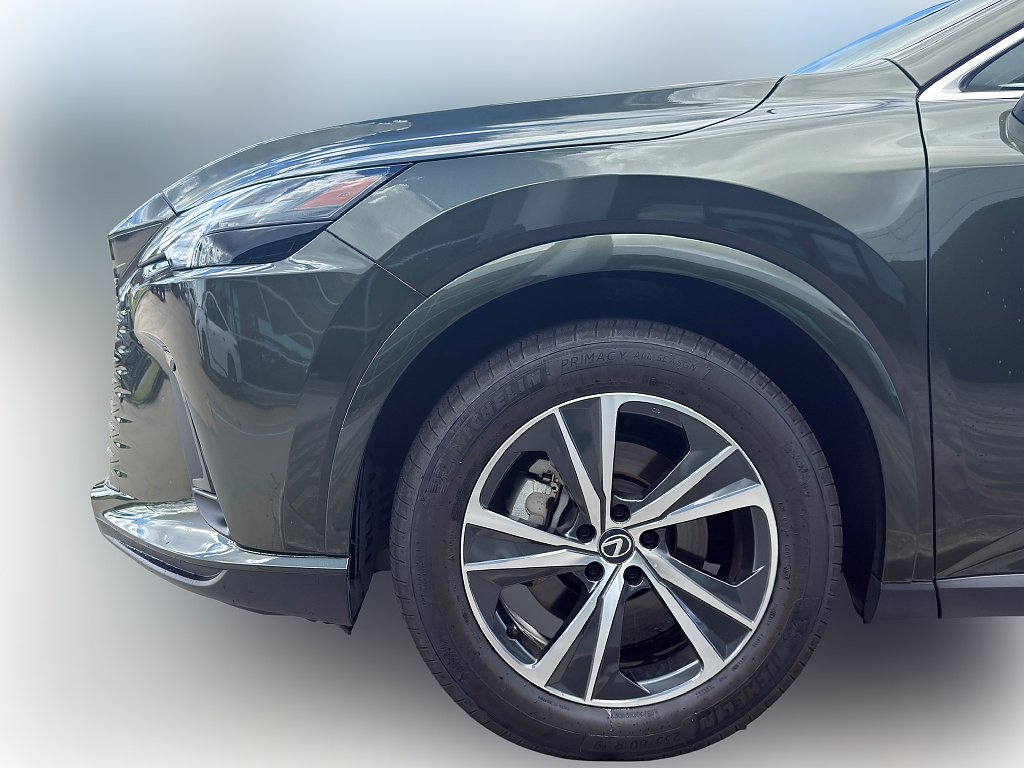 Certified Used 2025 NORI GREEN PEARL Lexus Premium image 5