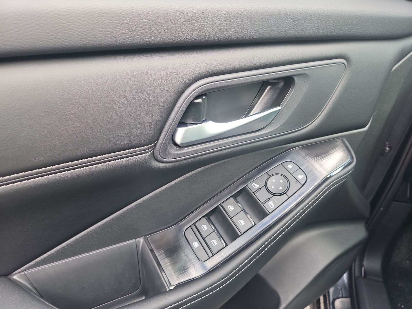 New 2026 Nissan Rogue Dark Armor 4D Sport Utility