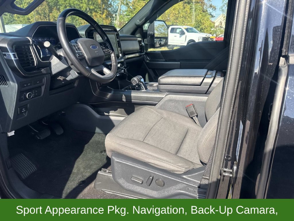 Used 2022 Black Ford XLT image 17