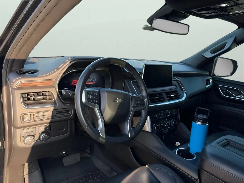 Used 2023 Black Chevrolet Z71 image 8