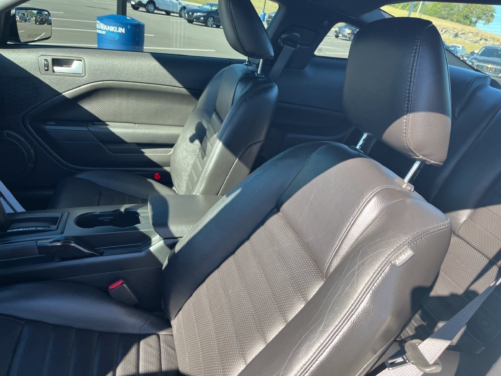 Used 2007 White Ford  image 12