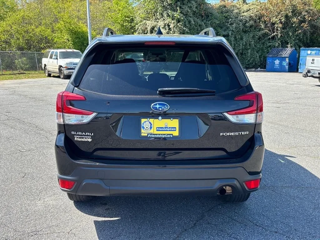 Used 2021 Black Subaru Premium image 25