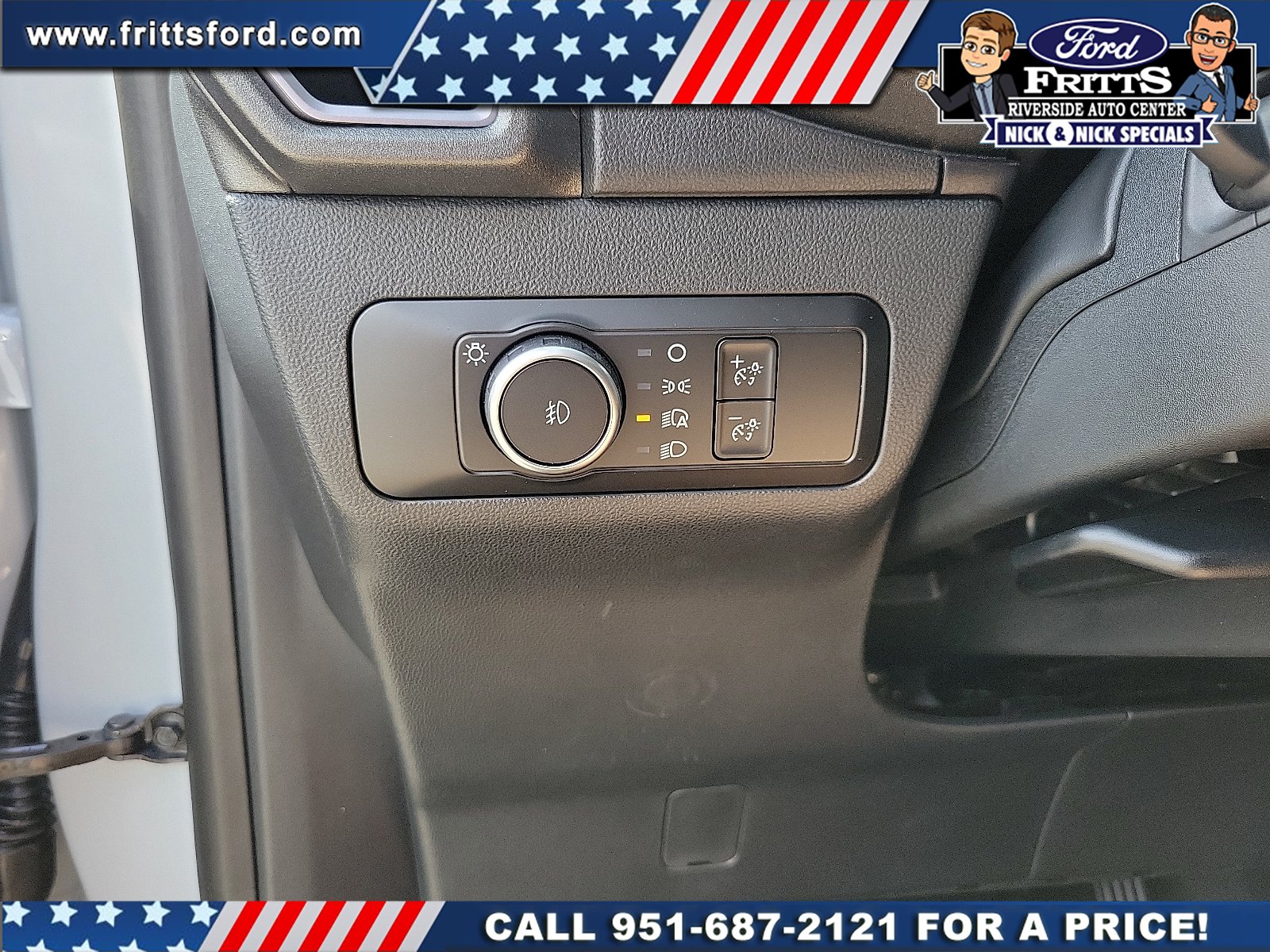 New 2026 Space White Metallic Ford Outer Banks® image 13