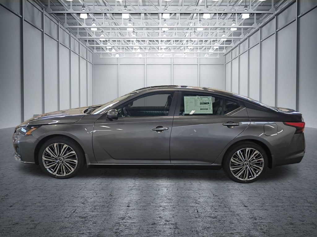 New 2026 Gray Nissan 2.5 SV image 3
