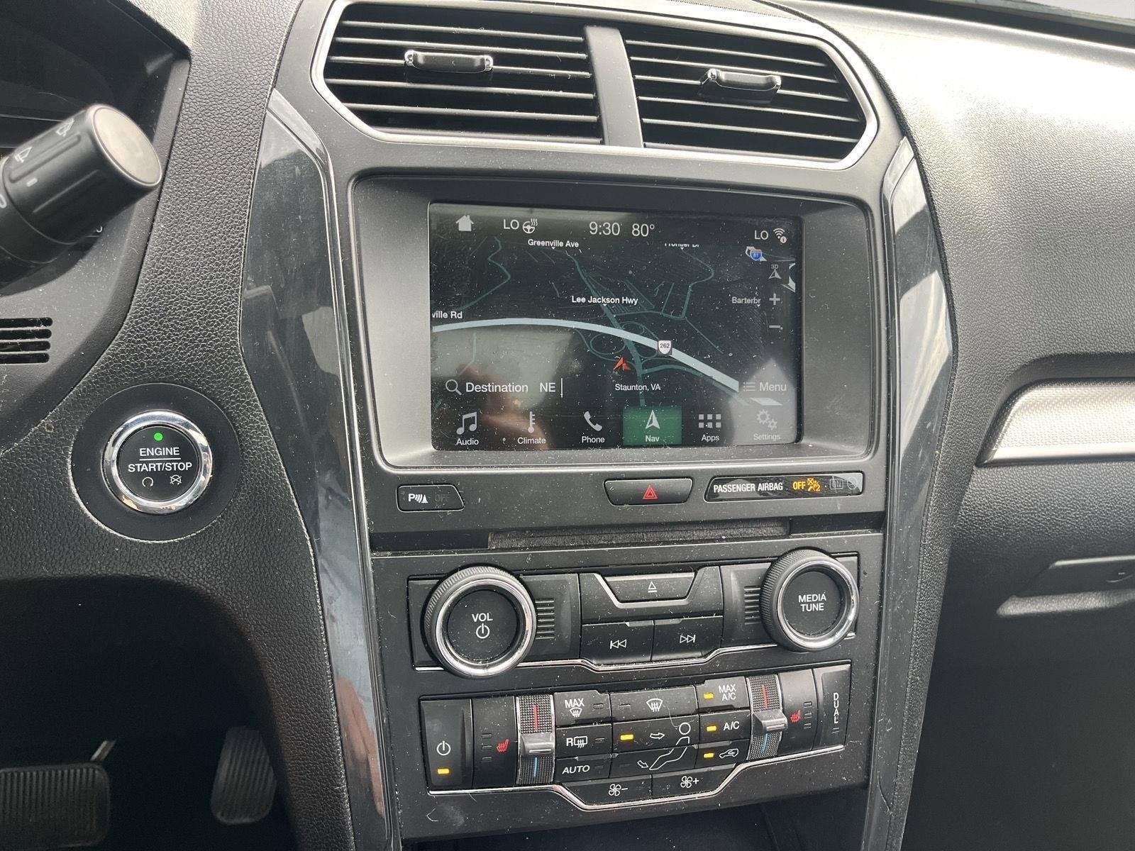 Used 2018 Blue Ford XLT image 50