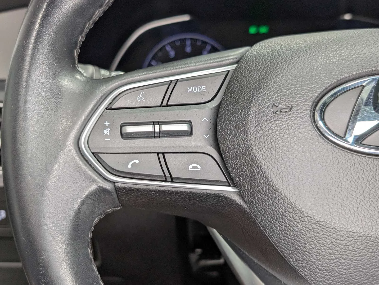Used 2021 Hyper White Hyundai SEL image 34