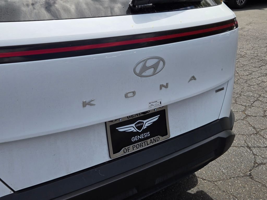 Used 2024 Atlas White Hyundai SEL image 14