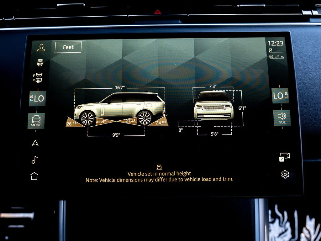 Certified Used 2025 Black Land Rover SE image 28