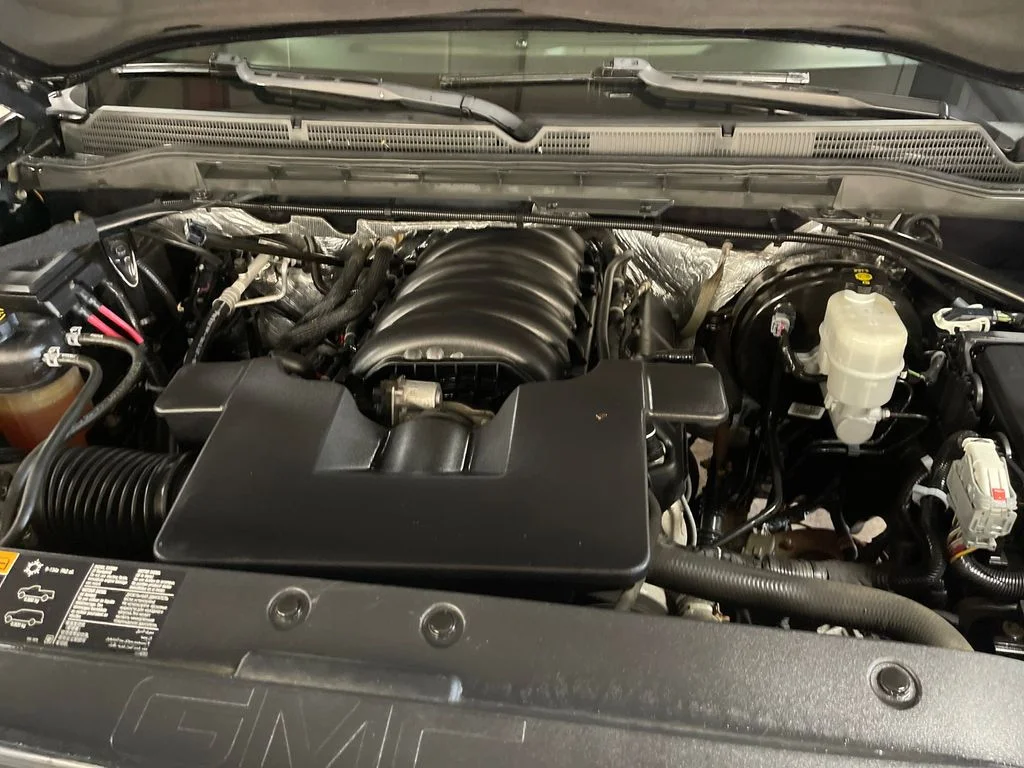 Used 2016 Silver GMC SLE image 10