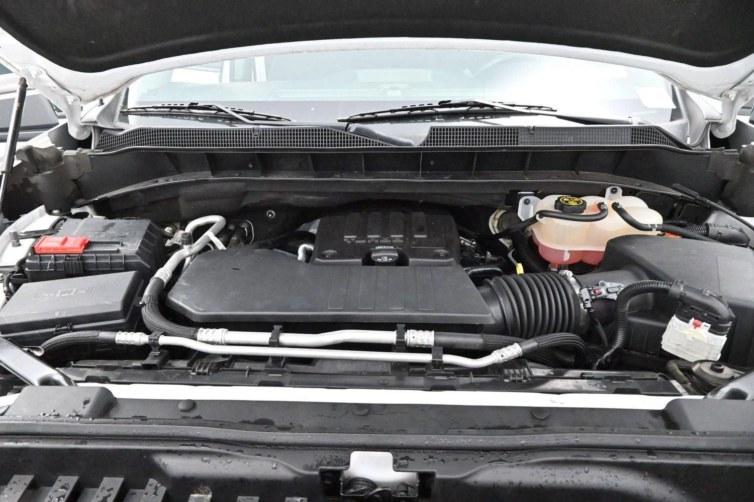 Used 2023 Summit White Chevrolet Custom image 32