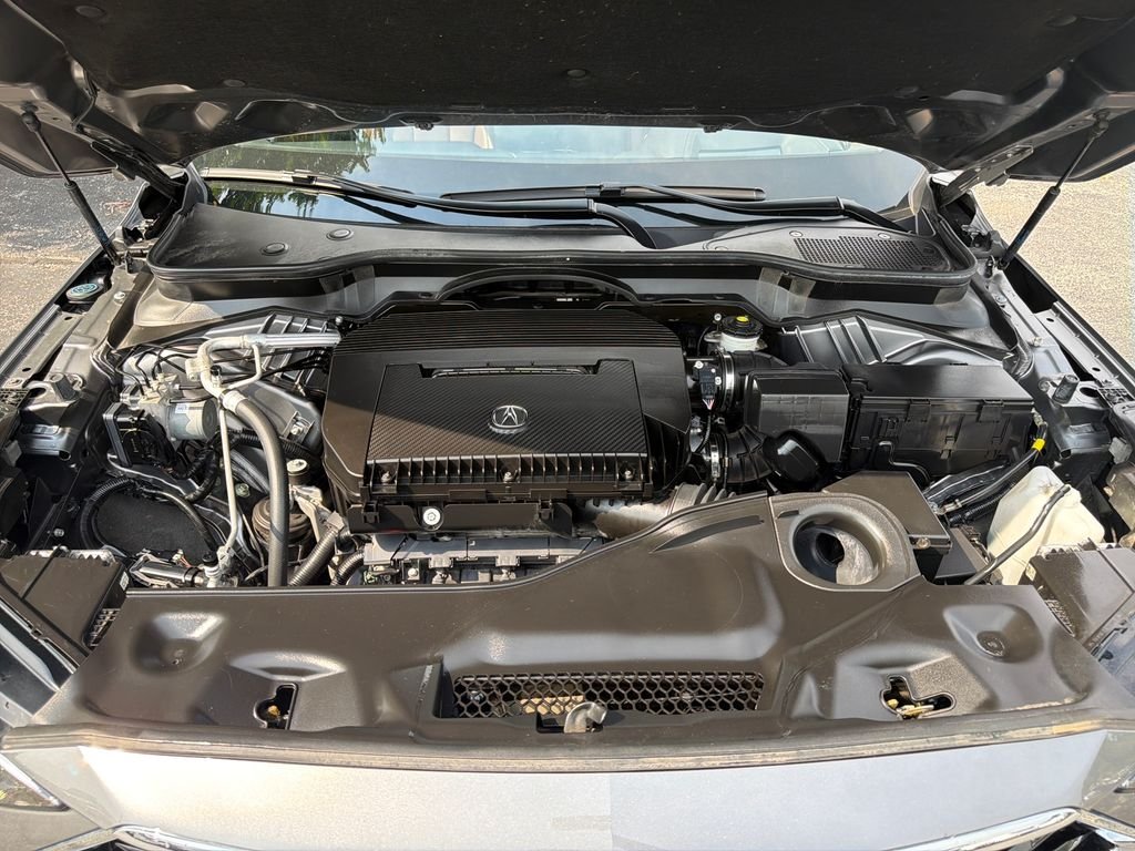 Used 2024  Acura Advance image 23