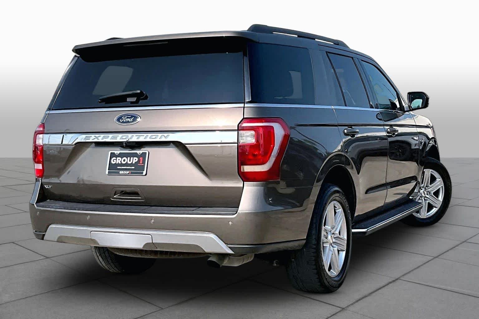 Used 2019 Stone Gray Metallic Ford XLT image 24