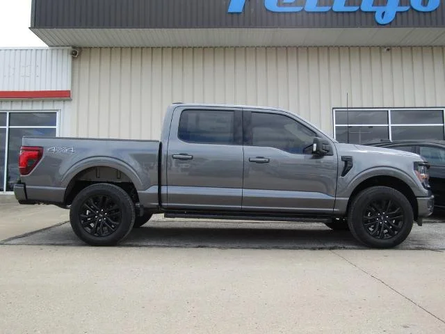 New 2026 Carbonized Gray Metallic Ford XLT image 36