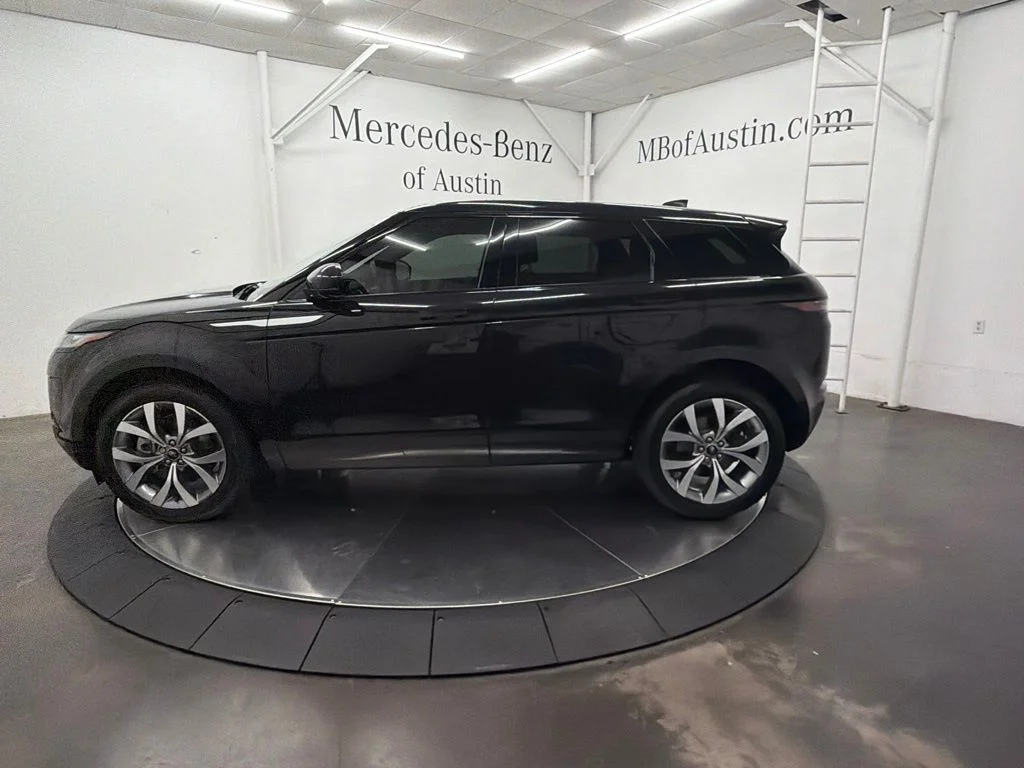Used 2023 Black Land Rover SE image 4