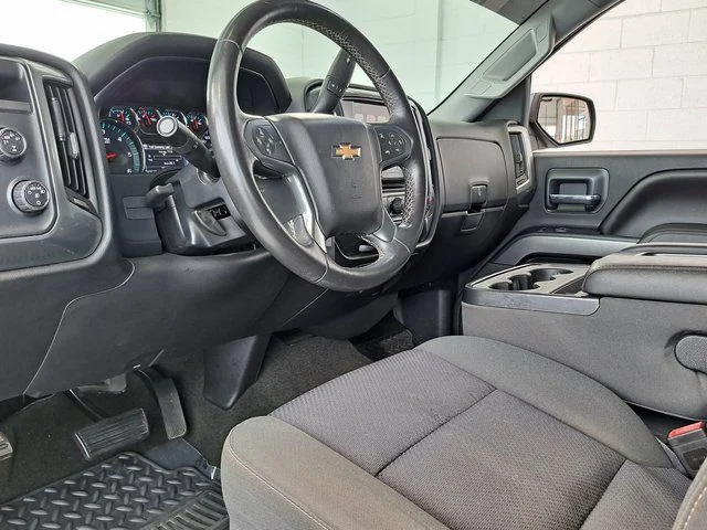 Used 2015 Gray Chevrolet LT image 7