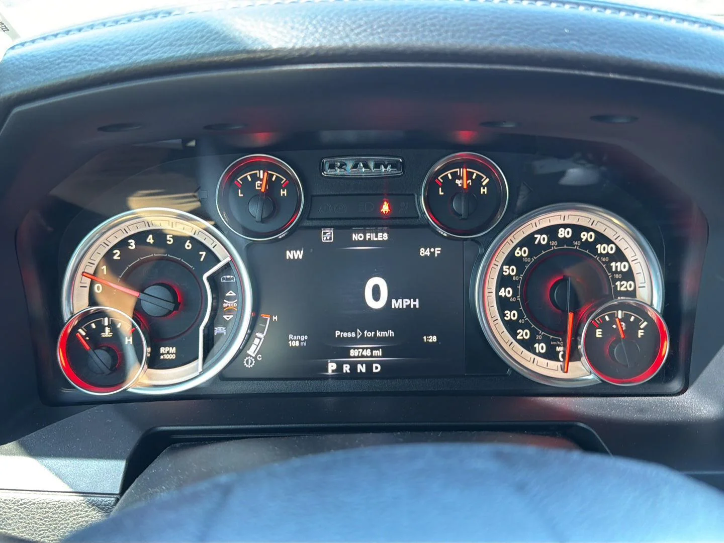 Used 2018  RAM Laramie image 10