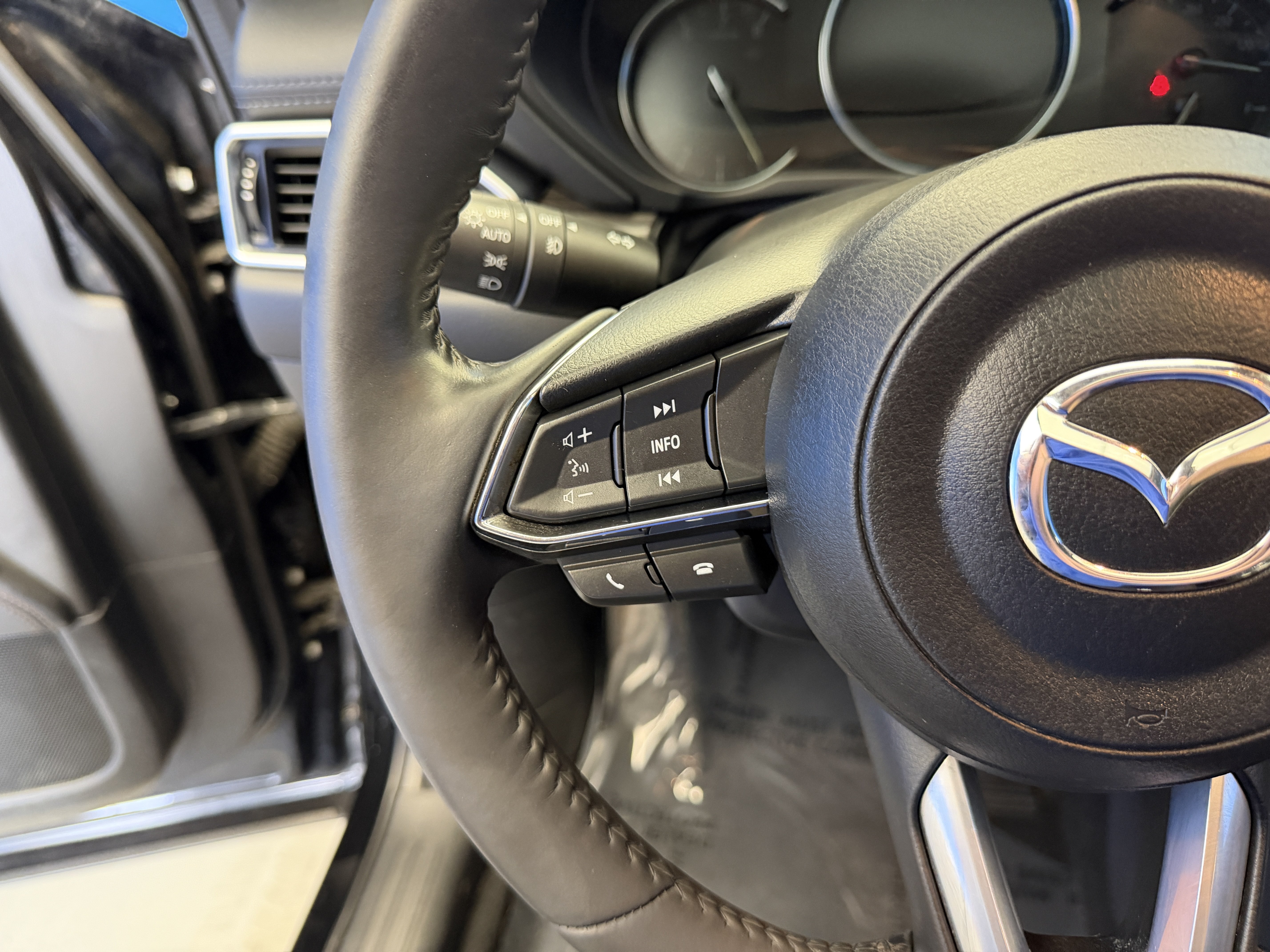 Used 2019 Jet Black Mica Mazda Grand Touring image 16