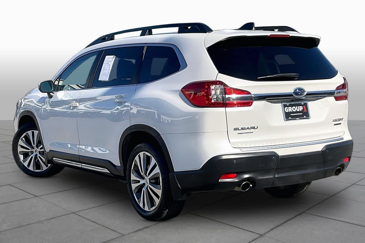 Used 2019 Crystal White Pearl Subaru Limited image 11