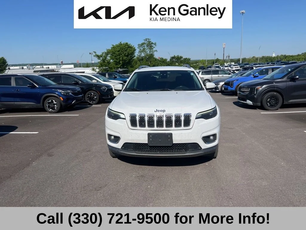 Used 2019 White Jeep Limited image 2