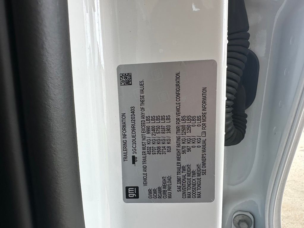Used 2024 White Chevrolet Work Truck image 38