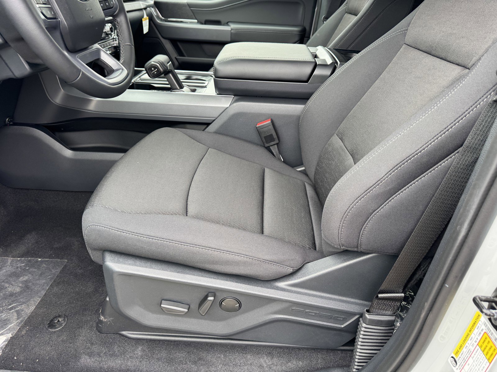 New 2026 Avalanche Ford XLT image 14