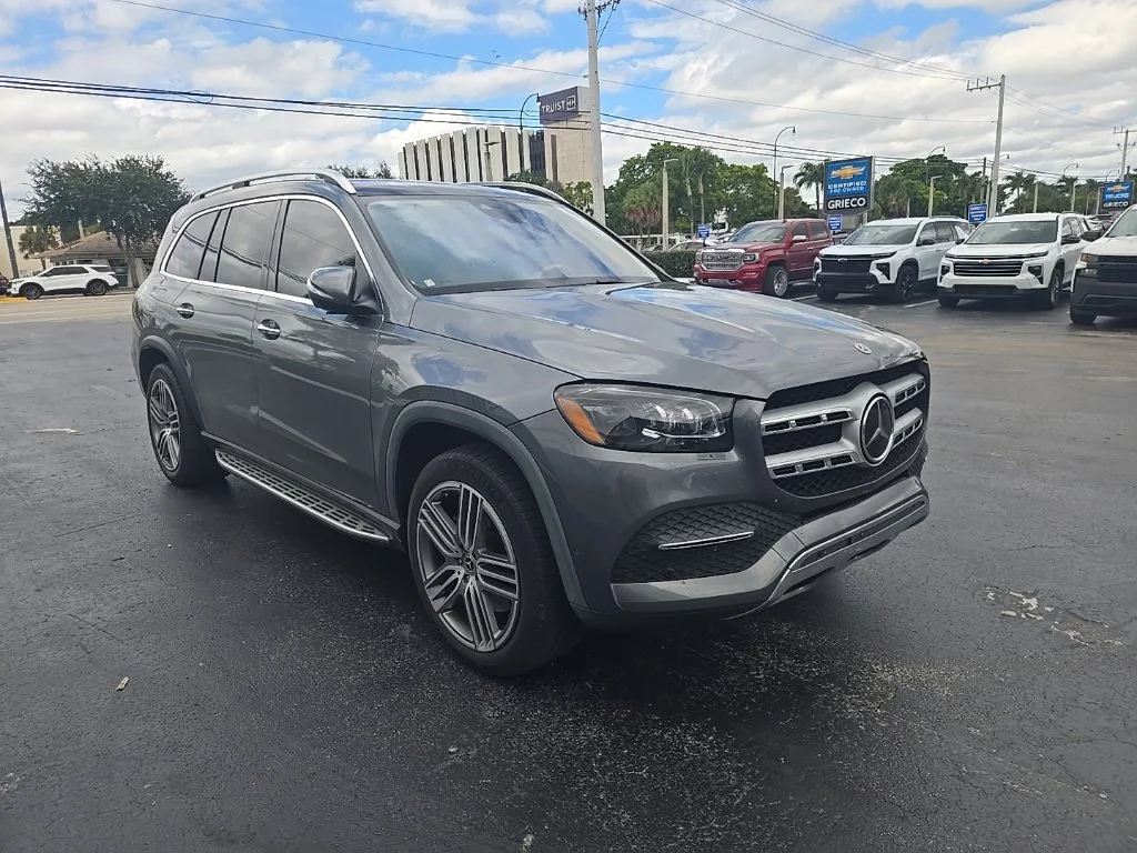 Used 2022  Mercedes-Benz GLS 450 image 1