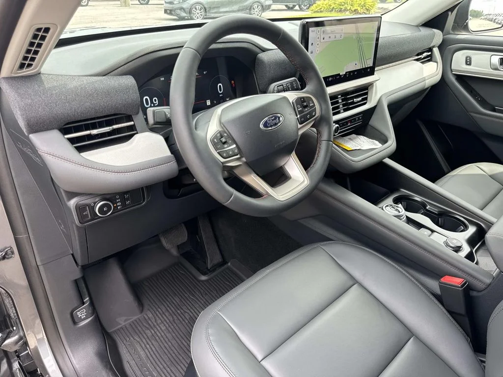 New 2026 Carbonized Gray Metallic Ford Active image 9
