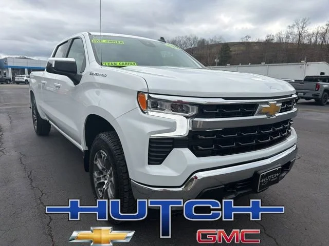 Used 2025 Summit White Chevrolet LT image 1