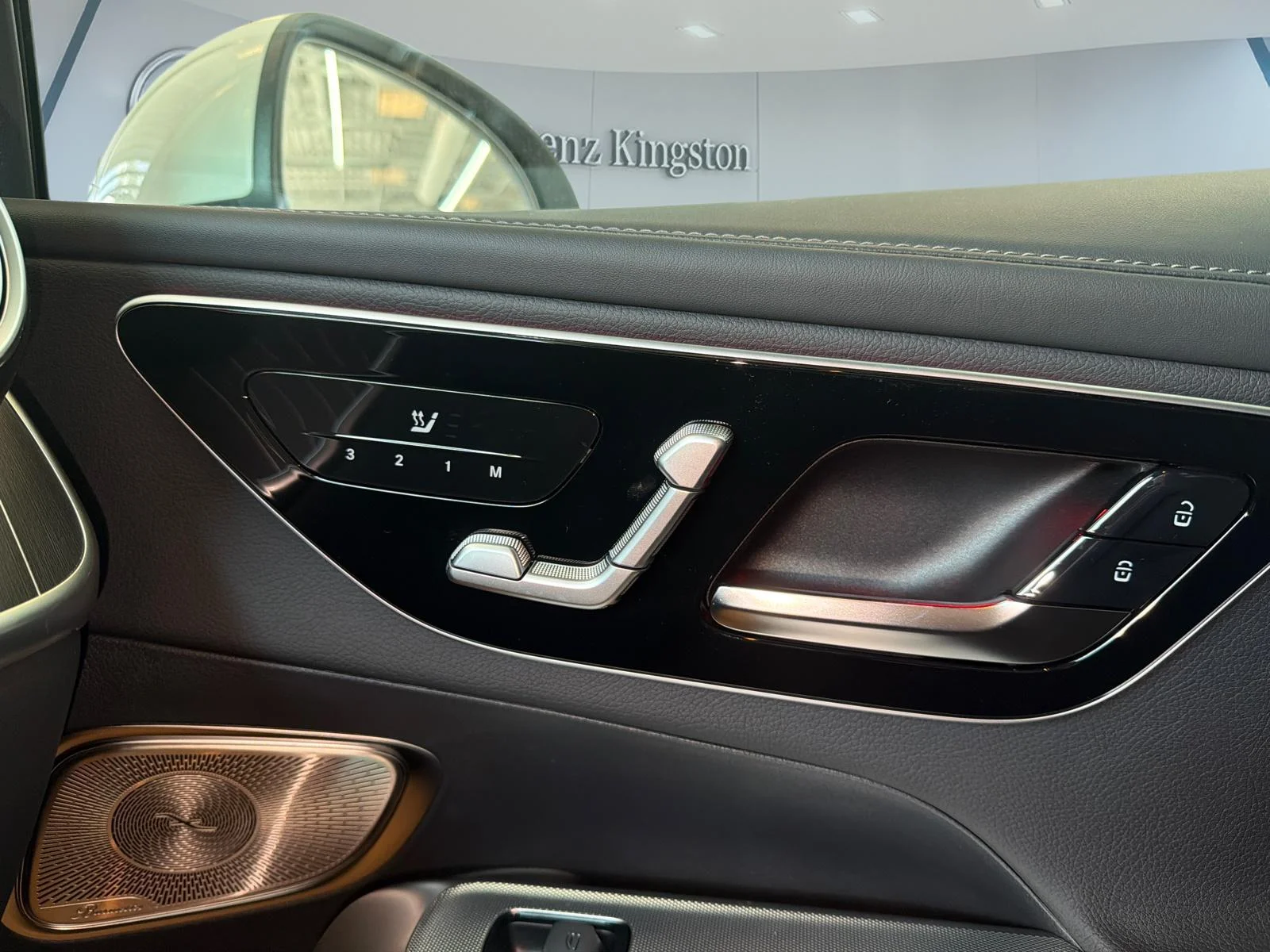 New 2026 White Mercedes-Benz GLC 300 4MATIC SUV image 21