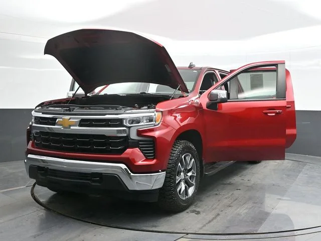 Used 2024 Red Chevrolet LT image 30