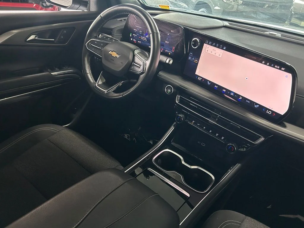 Used 2024 Sterling Gray Metallic Chevrolet LT image 9