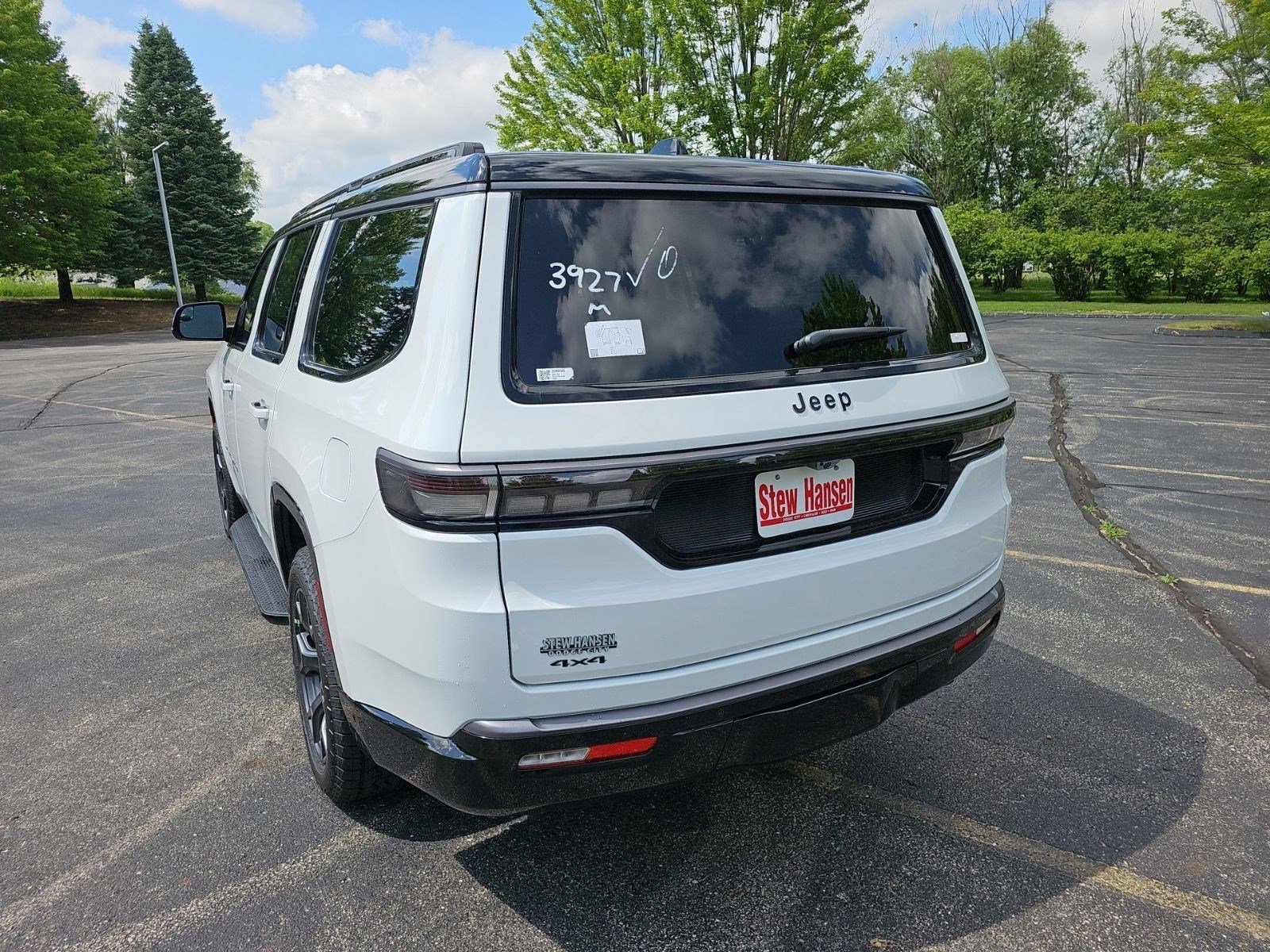 New 2026 Bright White Clearcoat Jeep Upland image 3