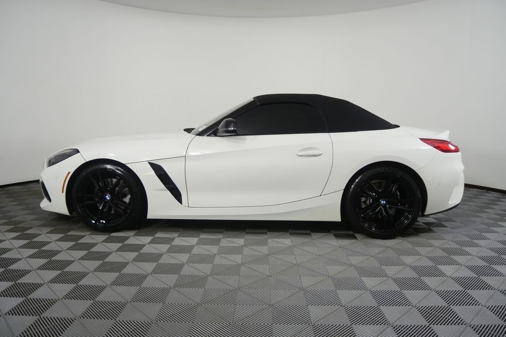 Used 2023 Not Available BMW sDrive30i image 8