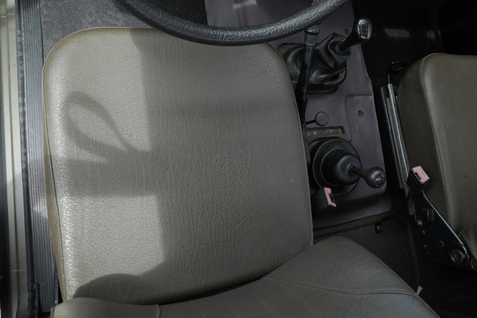 Used 1994 Green Mercedes-Benz  image 22