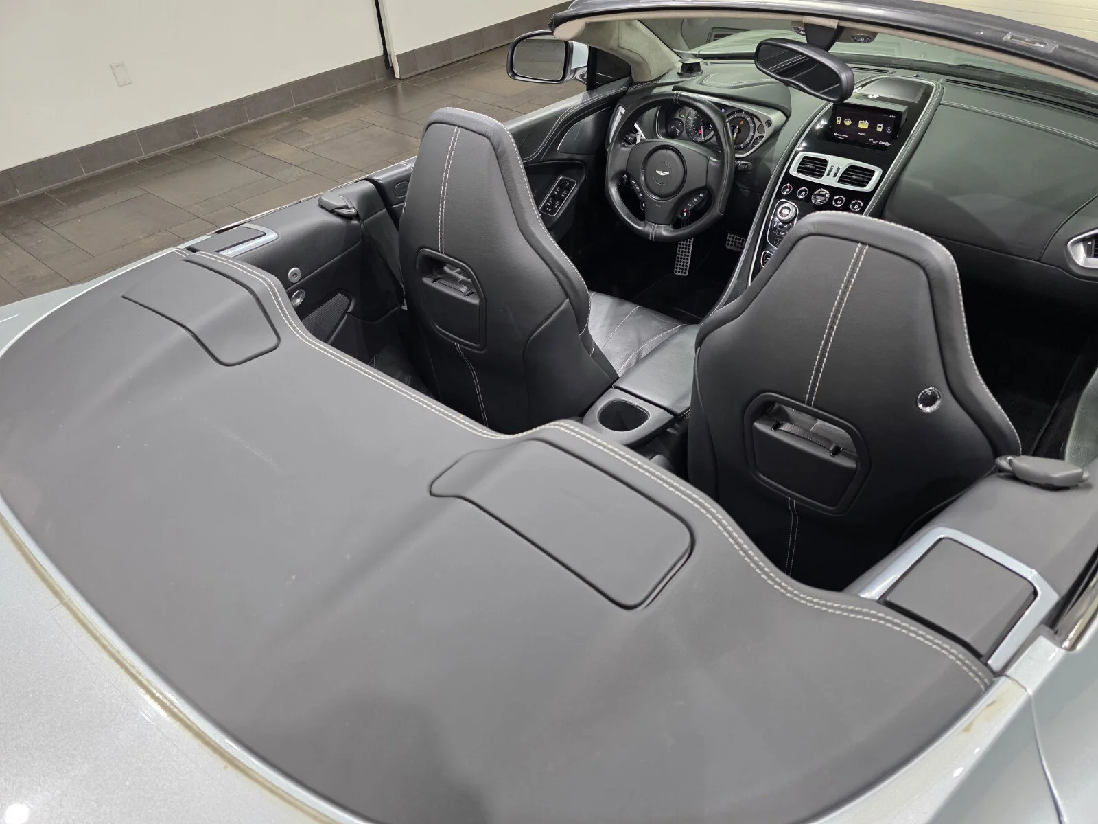 Used 2017 Q Titanium Silver Aston Martin Volante image 24