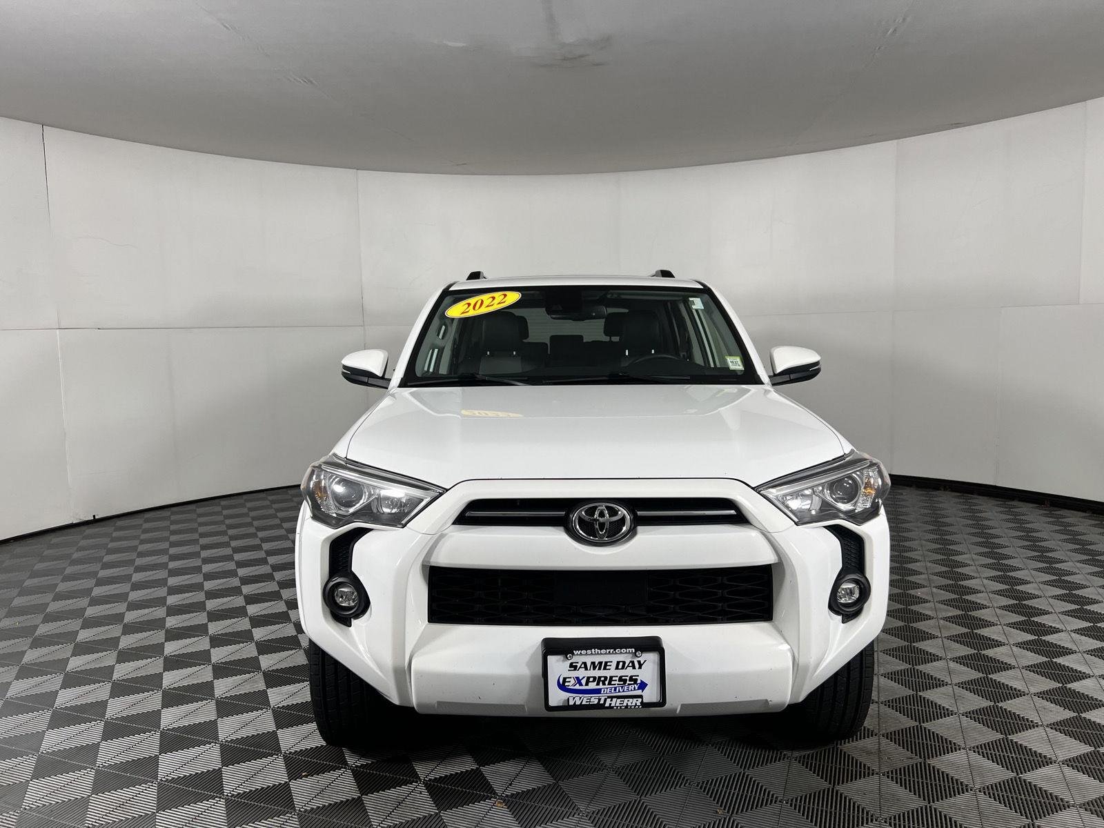 Used 2022 White Toyota SR5 Premium image 2