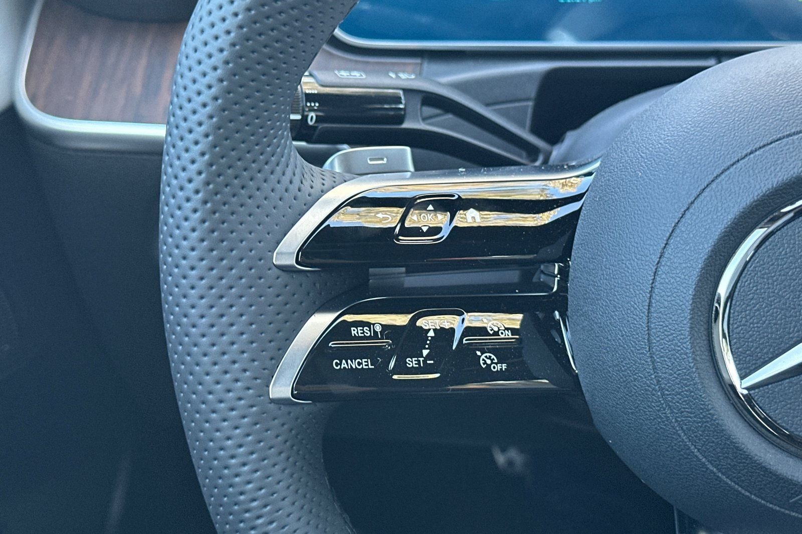 2026 Mercedes-Benz C-Class Sedan C 300 - Photo 26