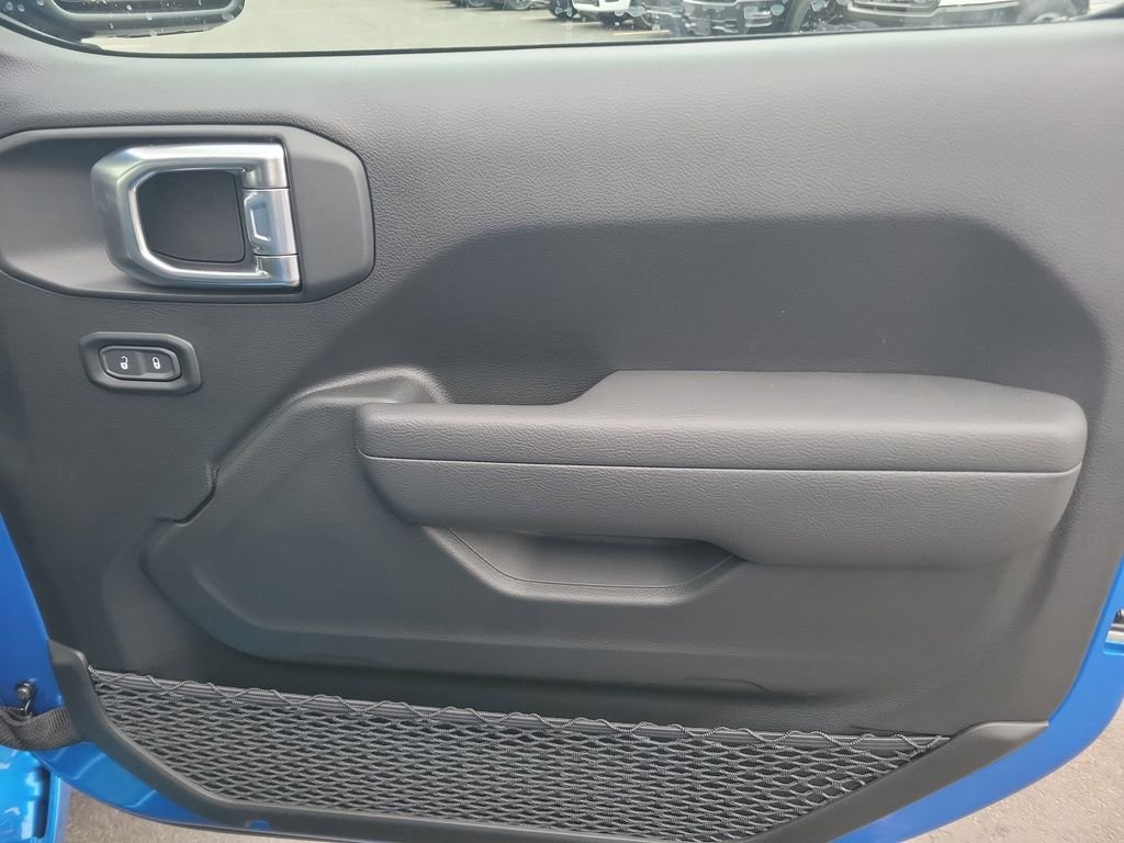 New 2026 Hydro Blue Pearlcoat Jeep Sport S image 29
