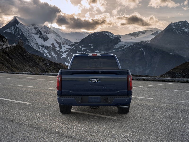 New 2026 Antimatter Blue Metallic Ford XLT image 5