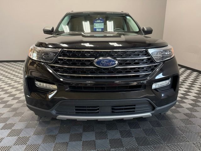 Certified Used 2021 Agate Black Metallic Ford XLT image 4
