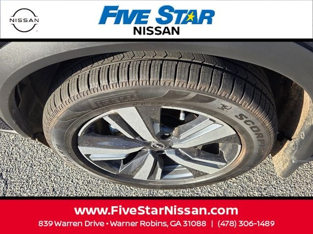 Used 2024 Blue Nissan SL image 18