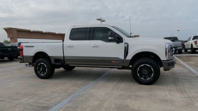 New 2026 Star White Metallic Tri-Coat Ford F-250® King Ranch® image 101