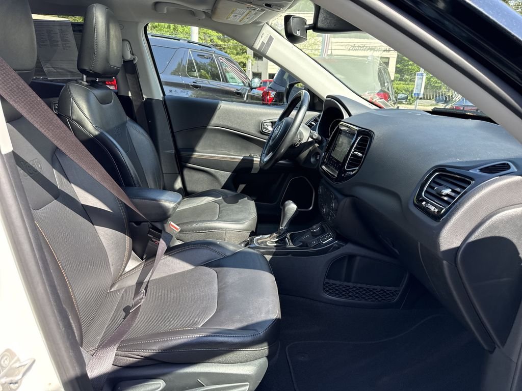 Used 2020 White Jeep Limited image 28
