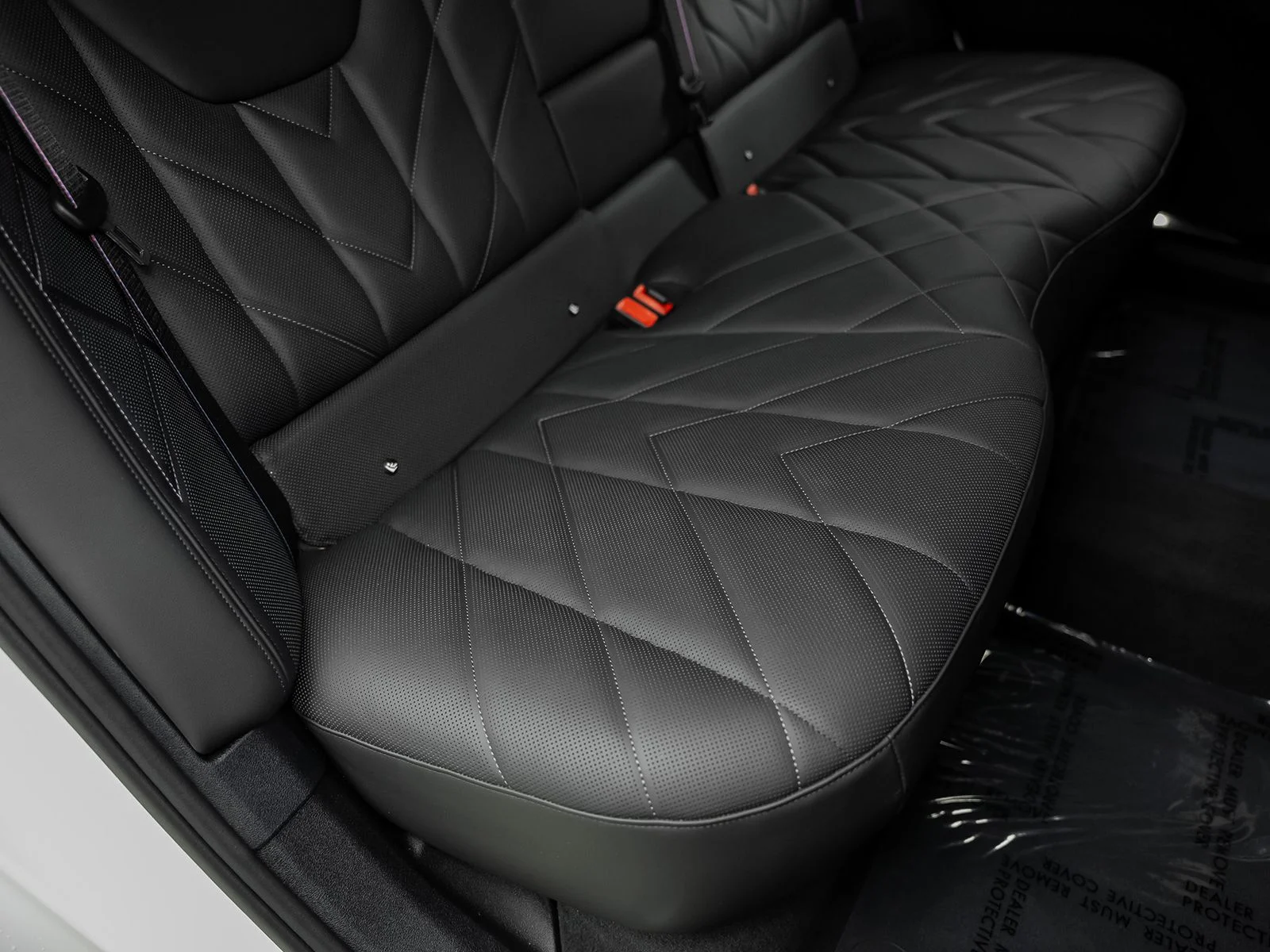 Used 2023 White BMW Base image 39
