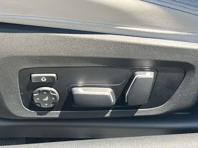 Used 2024 Green BMW Base image 36