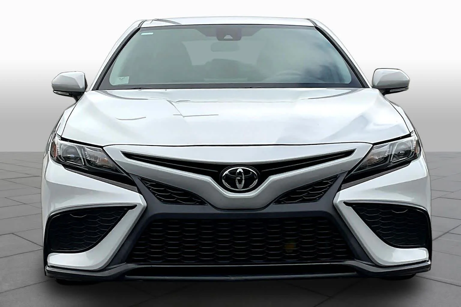 Used 2024 Ice Edge Toyota SE image 4