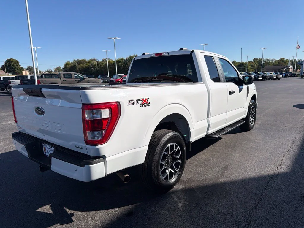 Used 2023 Oxford White Ford XL image 5