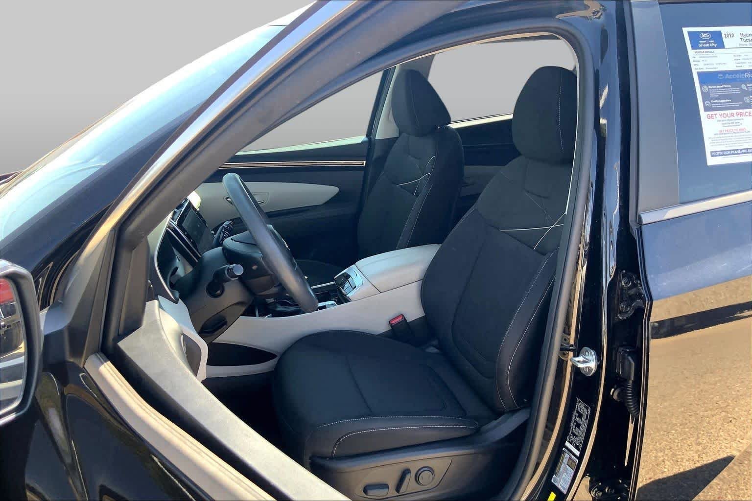 Certified Used 2022 Phantom Black Hyundai SEL image 8