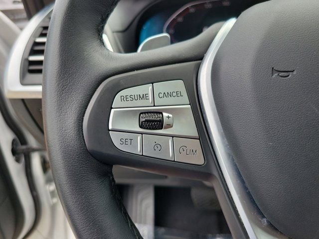Used 2023 White BMW xDrive30i image 22